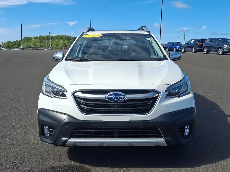 2022 Subaru Outback Touring XT photo 1
