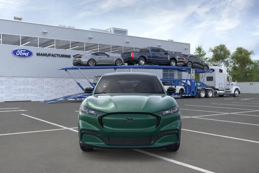 2025 Ford Mustang Mach-E Premium photo 1