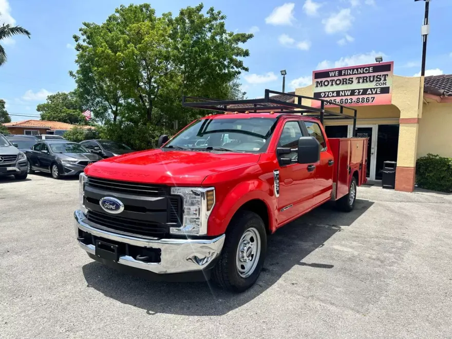 2019 Ford F-350 photo 1