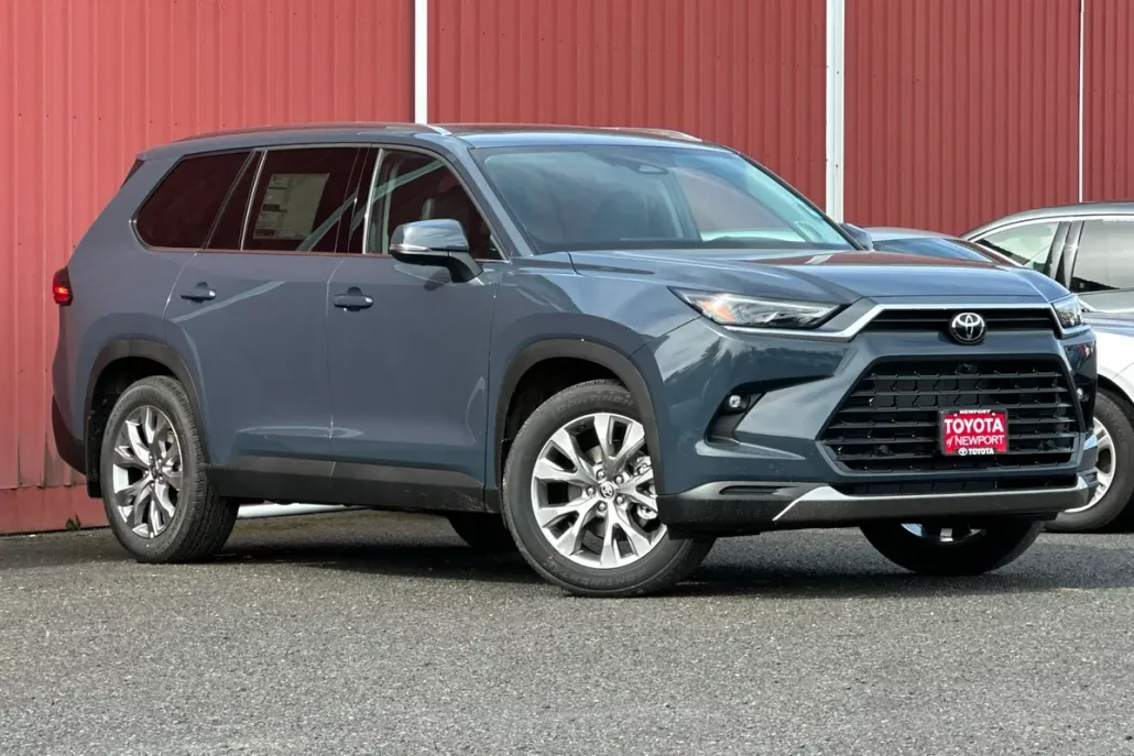 2026 Toyota Grand Highlander Limited photo 1