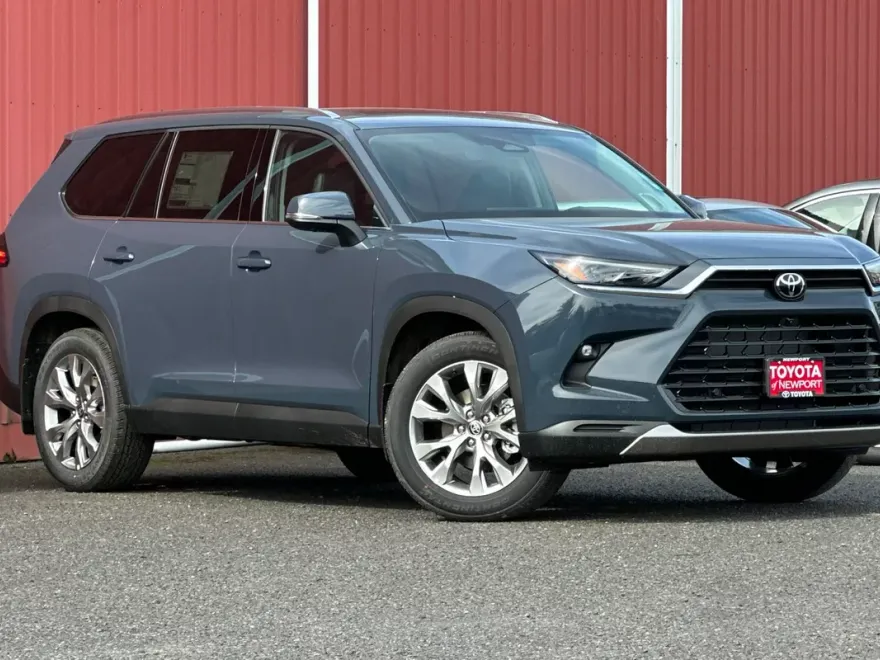 2026 Toyota Grand Highlander Limited photo 1