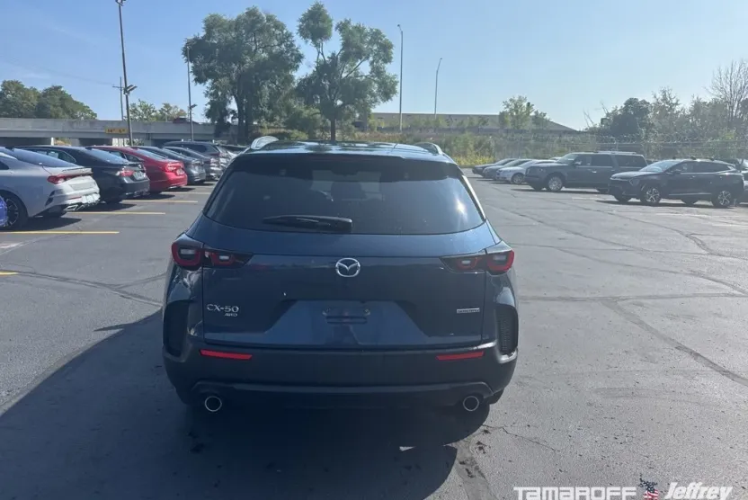 2024 Mazda CX-50 2.5 S Preferred photo 1