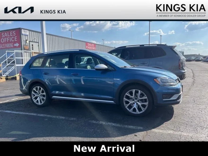 2017 Volkswagen Golf Alltrack TSI SEL photo 1