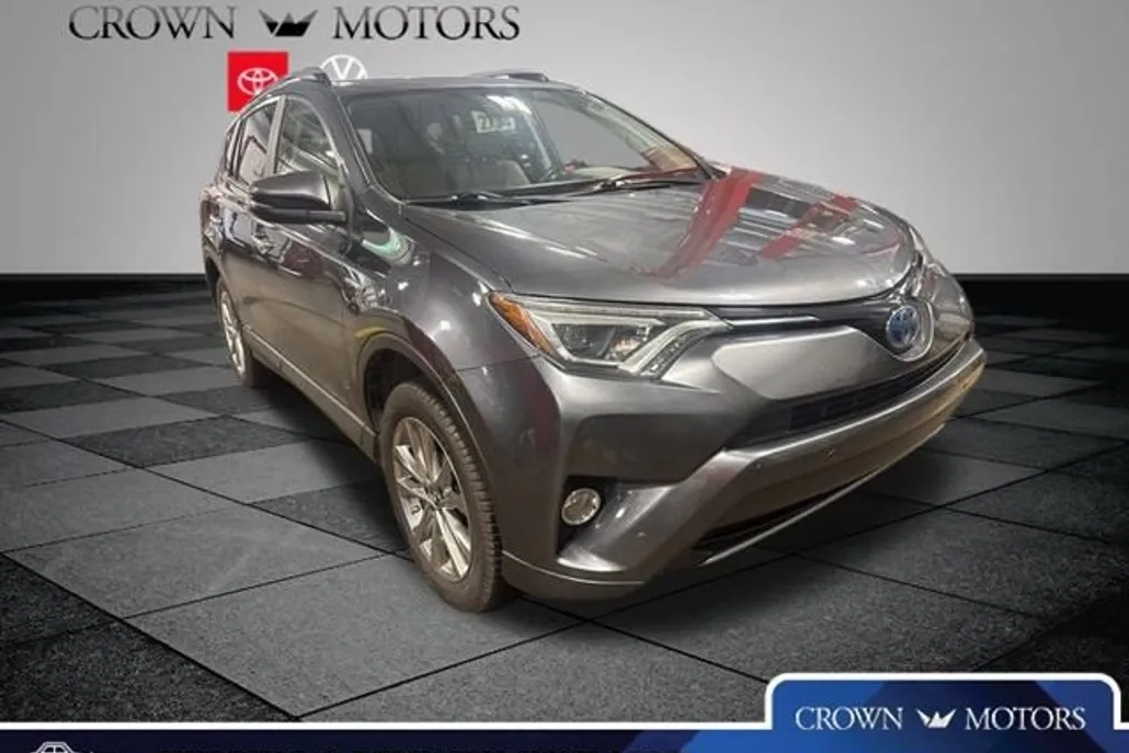 2017 Toyota RAV4 Hybrid Limited photo 1
