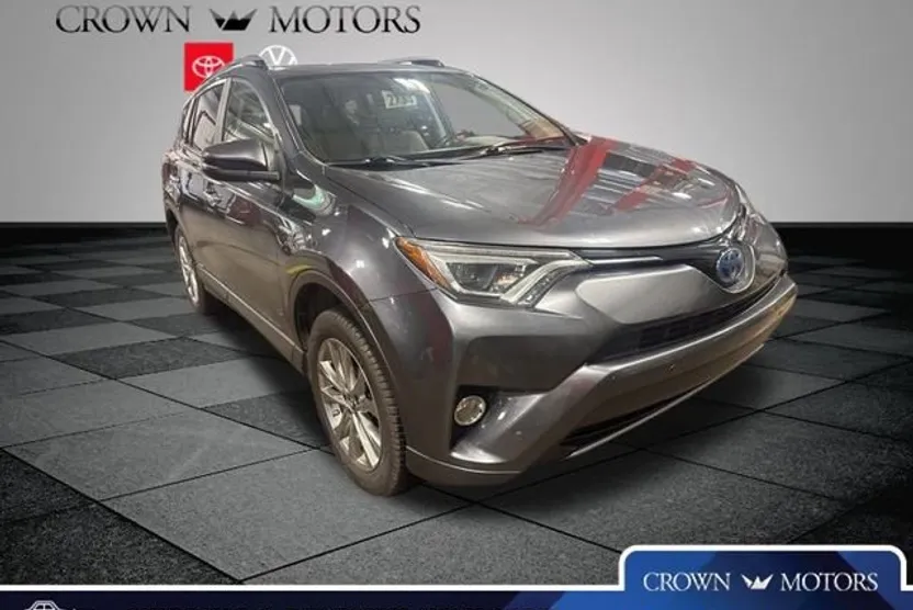 2017 Toyota RAV4 Hybrid Limited photo 1