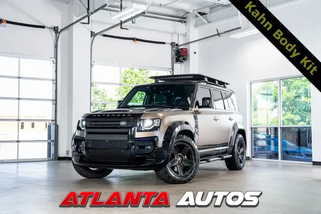 2025 Land Rover Defender 110 photo 1