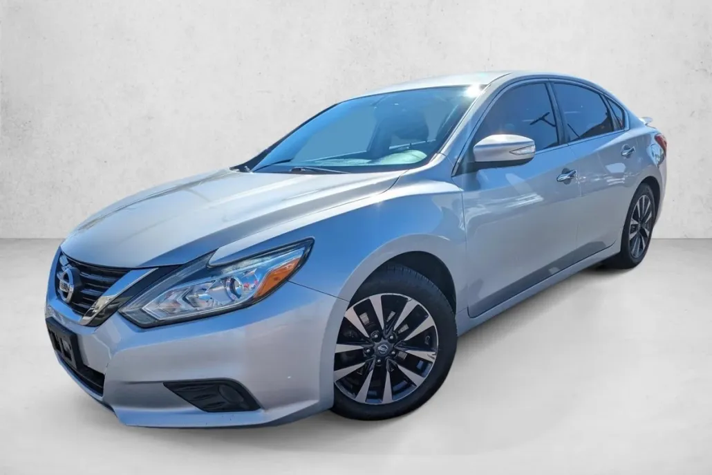 2017 Nissan Altima 2.5 SL photo 1