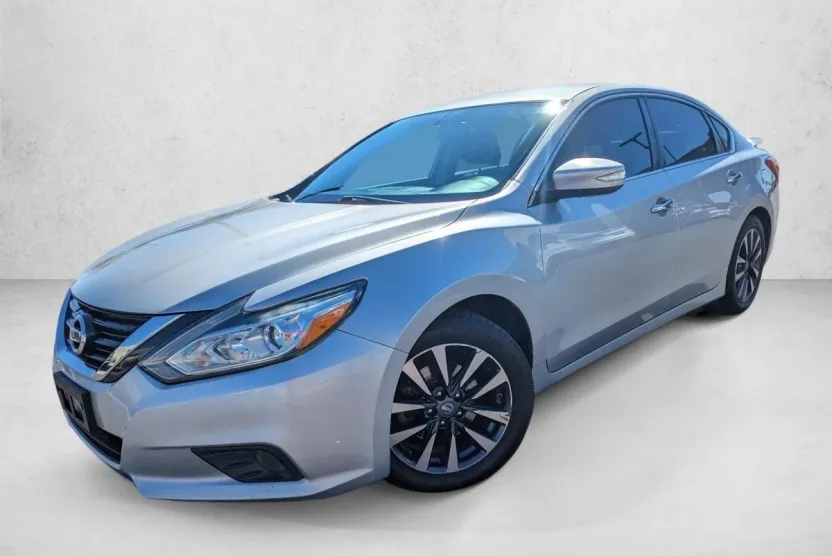 2017 Nissan Altima 2.5 SL photo 1