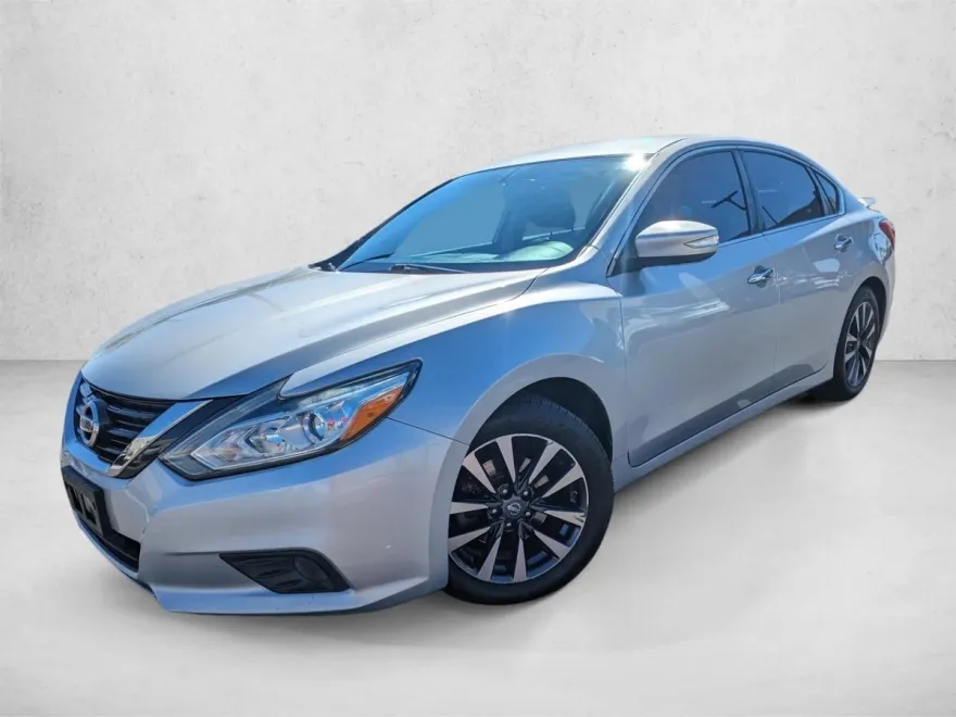 2017 Nissan Altima 2.5 SL photo 1