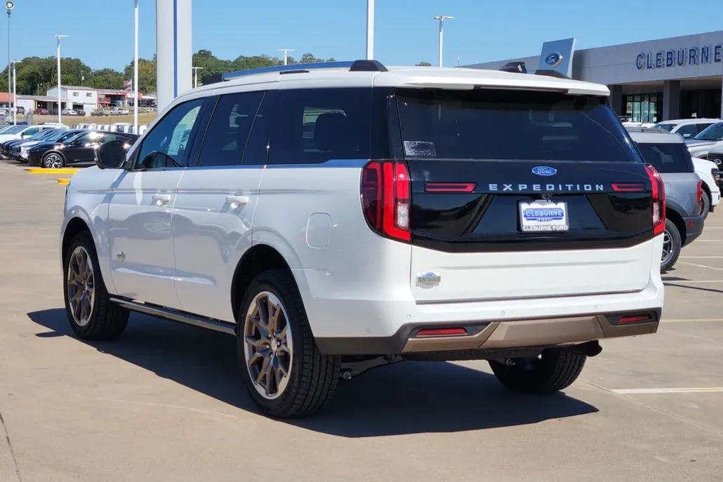 2025 Ford Expedition King Ranch photo 1