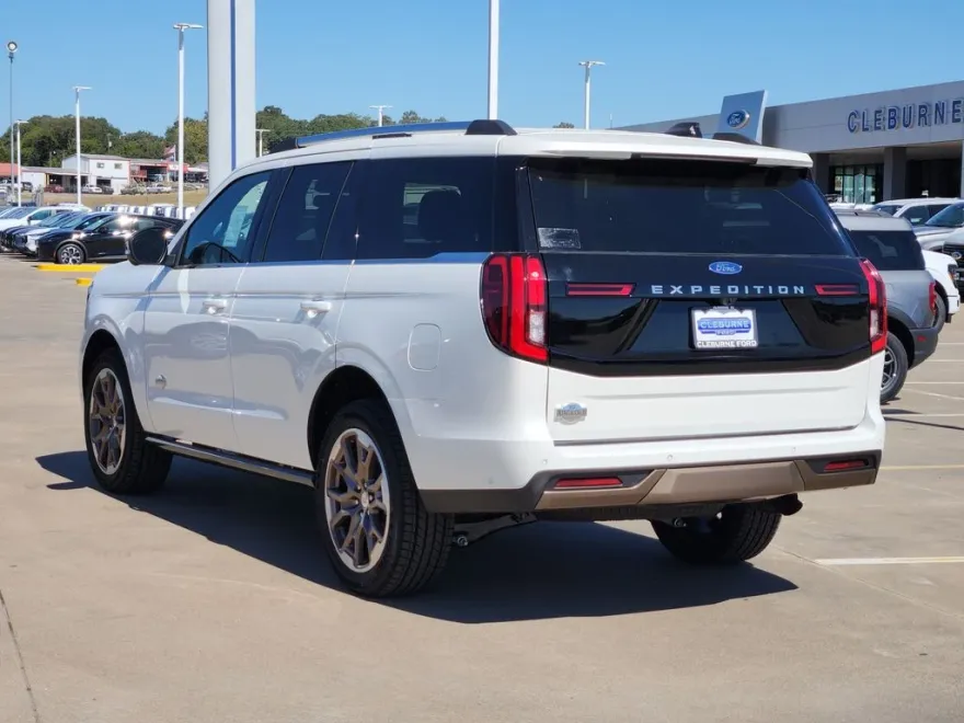 2025 Ford Expedition King Ranch photo 1