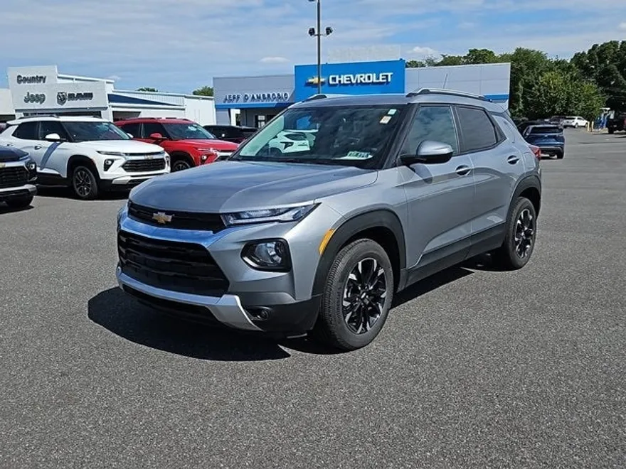 2023 Chevrolet Trailblazer LT photo 1