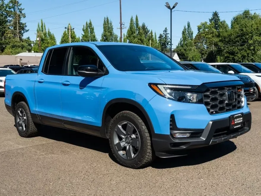 2024 Honda Ridgeline TrailSport photo 1