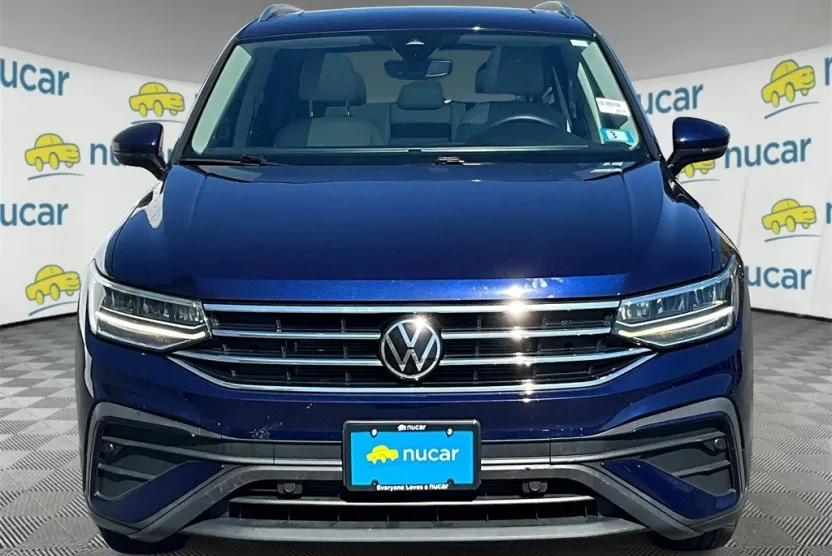 2022 Volkswagen Tiguan SE photo 1