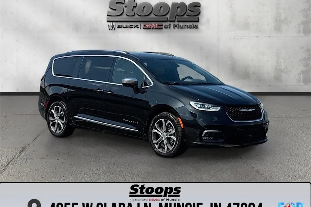 2021 Chrysler Pacifica Pinnacle photo 1