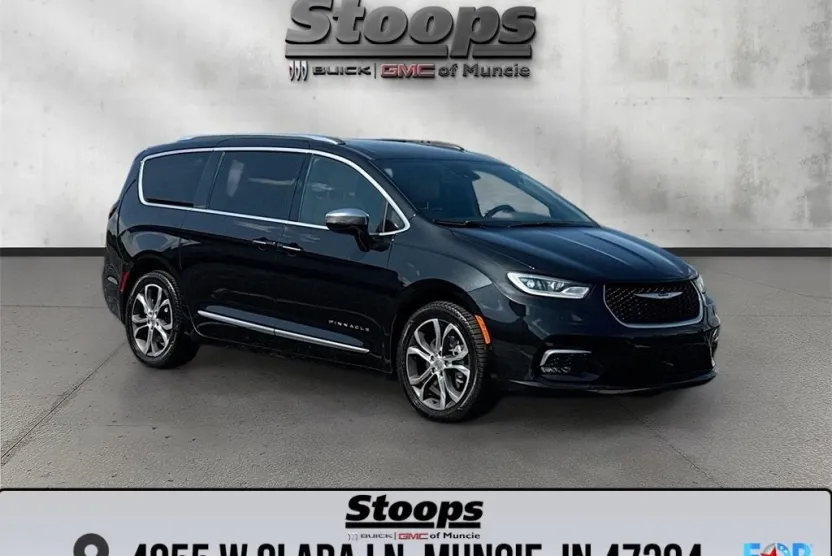 2021 Chrysler Pacifica Pinnacle photo 1