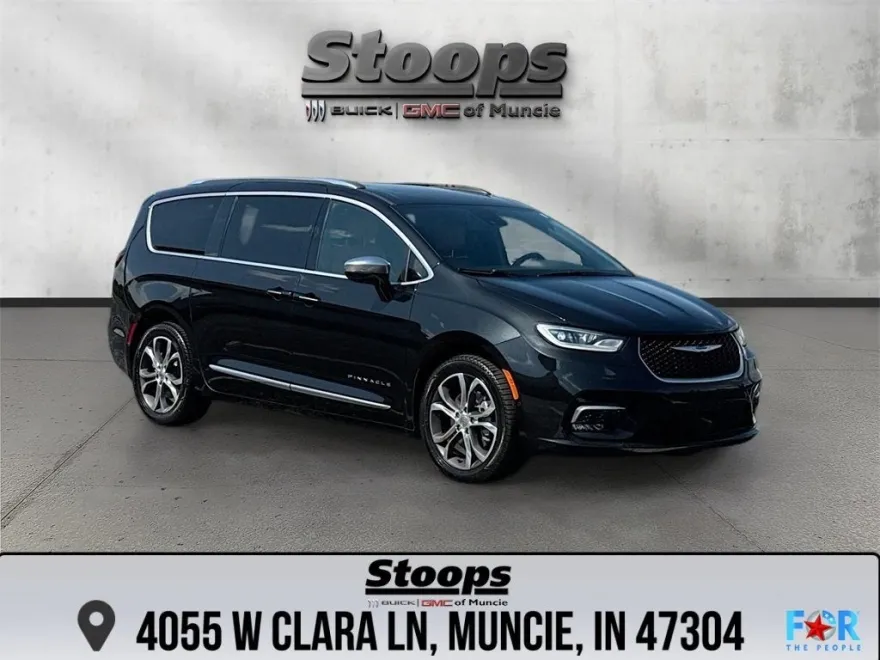 2021 Chrysler Pacifica Pinnacle photo 1