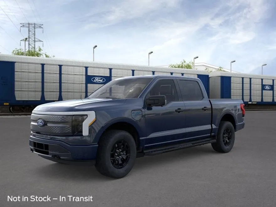 2025 Ford F-150 Lightning XLT photo 1