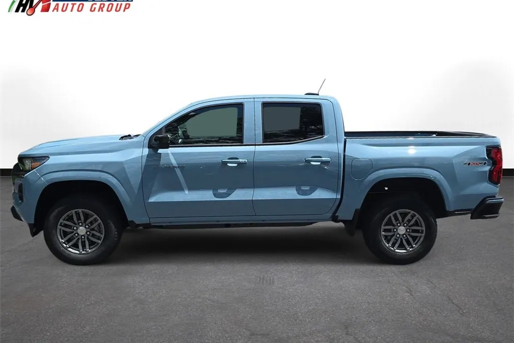 2025 Chevrolet Colorado Work Truck LT photo 1