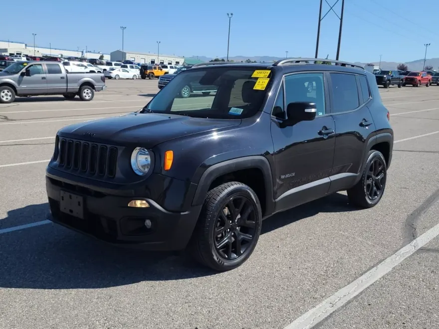 2016 Jeep Renegade Latitude photo 1