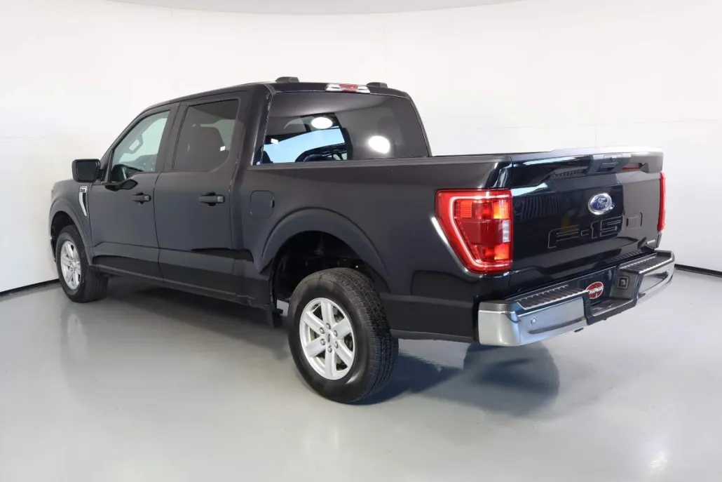 2023 Ford F-150 XLT photo 1