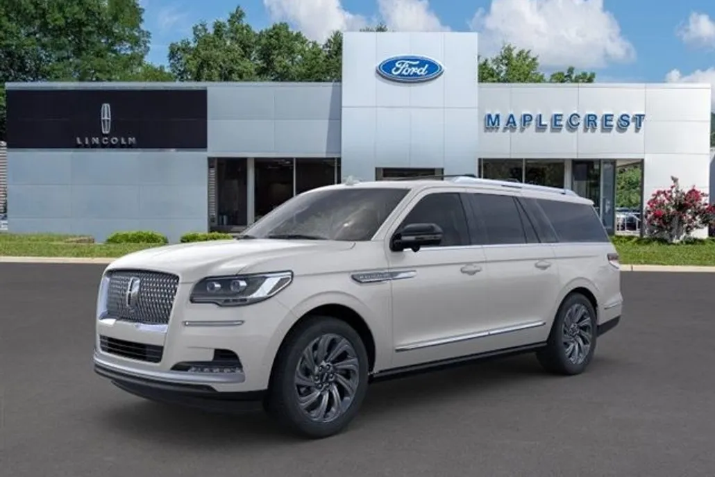 2024 Lincoln Navigator L Reserve photo 1