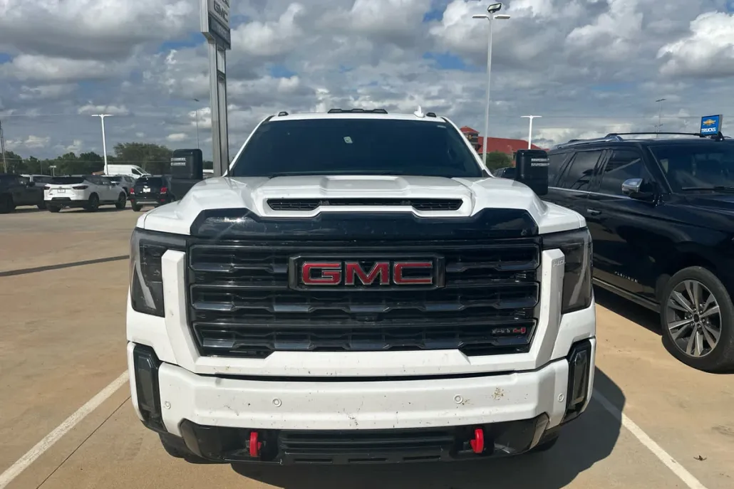 2024 Gmc Sierra HD AT4 photo 1