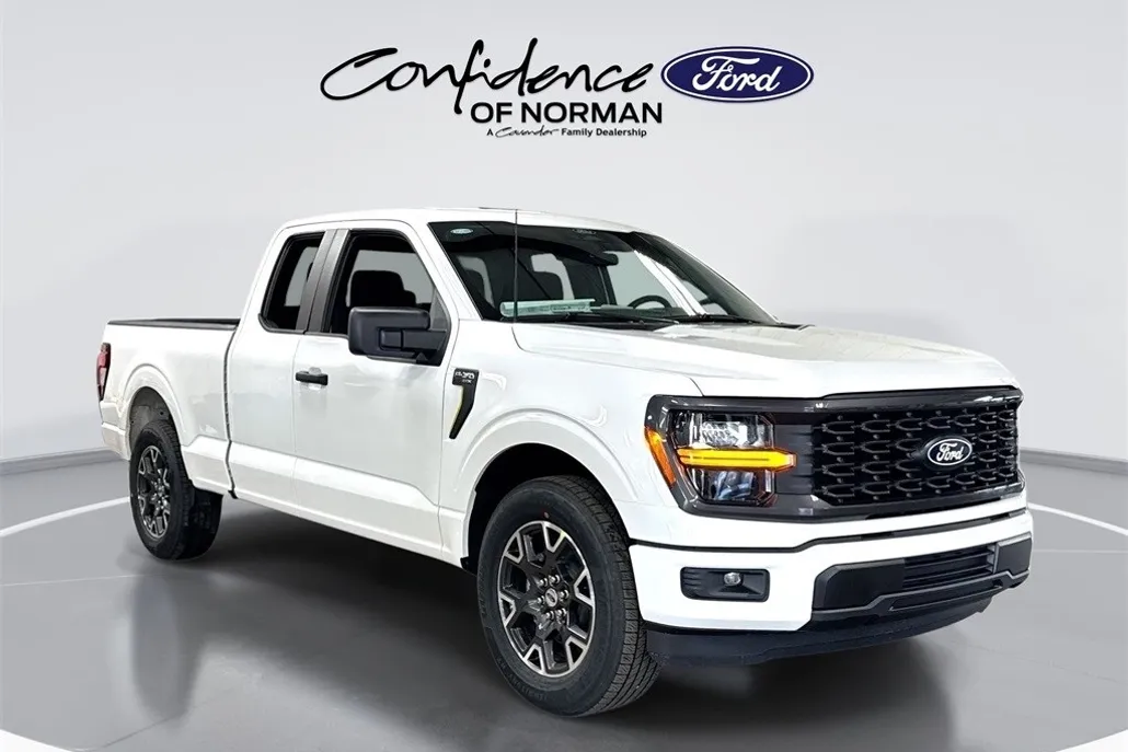 2025 Ford F-150 STX photo 1