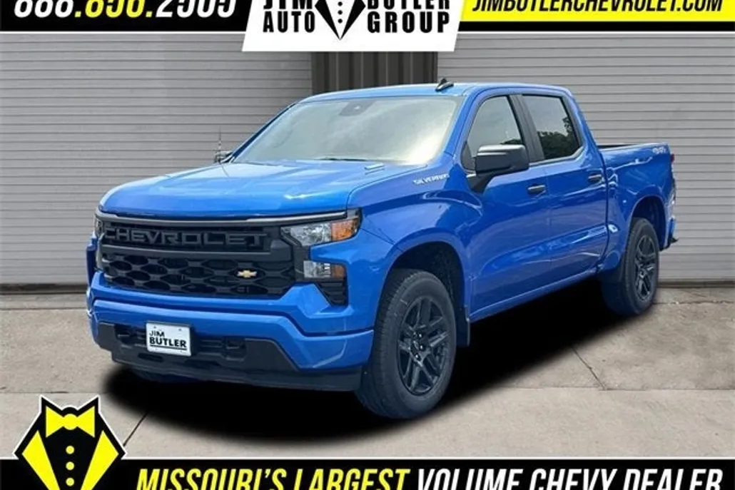 2025 Chevrolet Silverado 1500 Custom photo 1