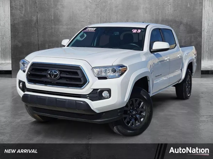 2023 Toyota Tacoma SR5 photo 1