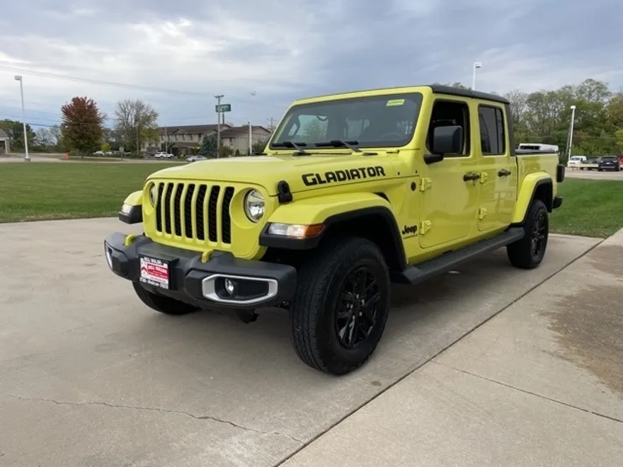 2023 Jeep Gladiator Sport S photo 1
