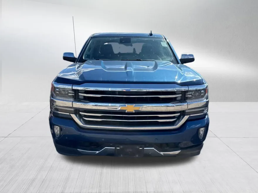 2017 Chevrolet Silverado 1500 High Country photo 1