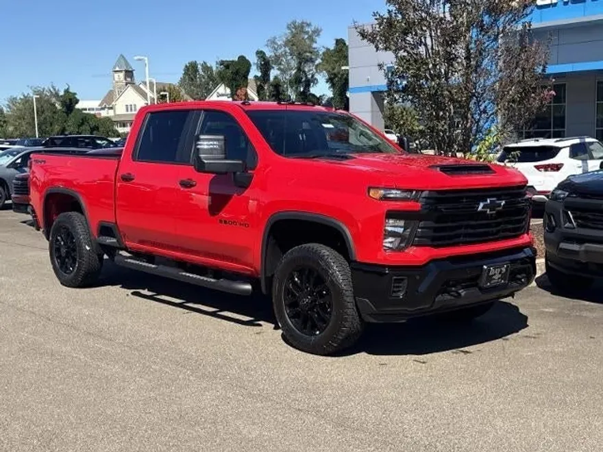 2026 Chevrolet Silverado 2500HD Custom photo 1