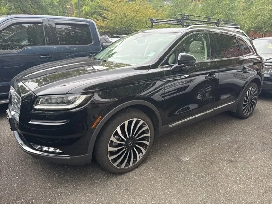 2023 Lincoln Nautilus Black Label photo 1