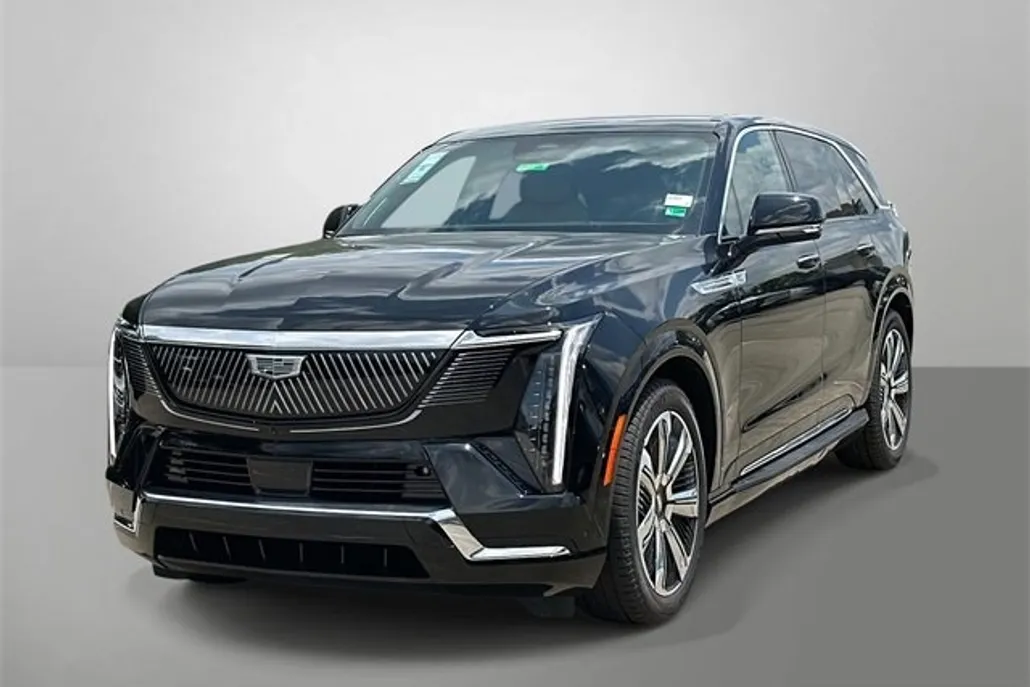 2025 Cadillac Escalade IQ Luxury photo 1