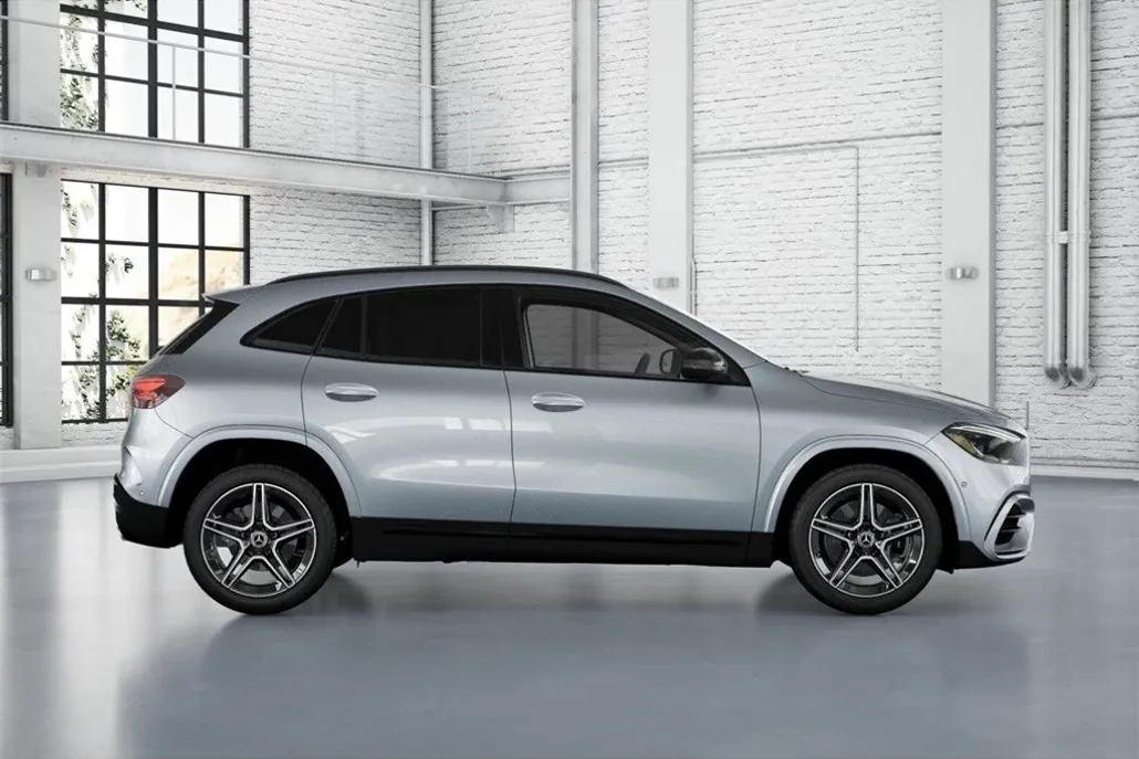 2026 Mercedes Benz GLA 250 4MATIC photo 1