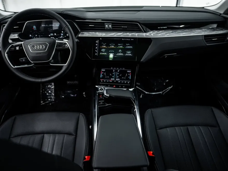 2024 Audi Q8 E-tron Premium Plus photo 8
