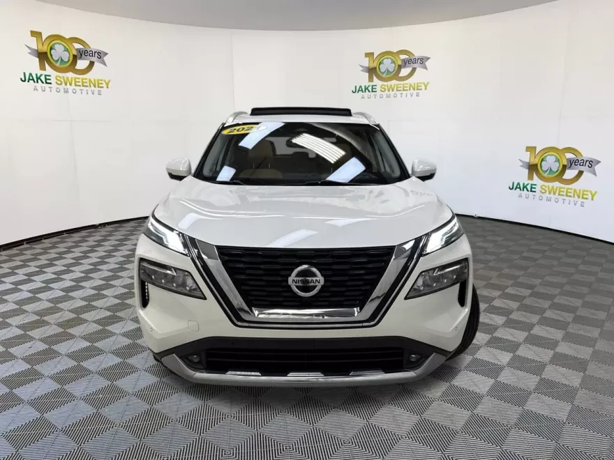2021 Nissan Rogue Platinum photo 1
