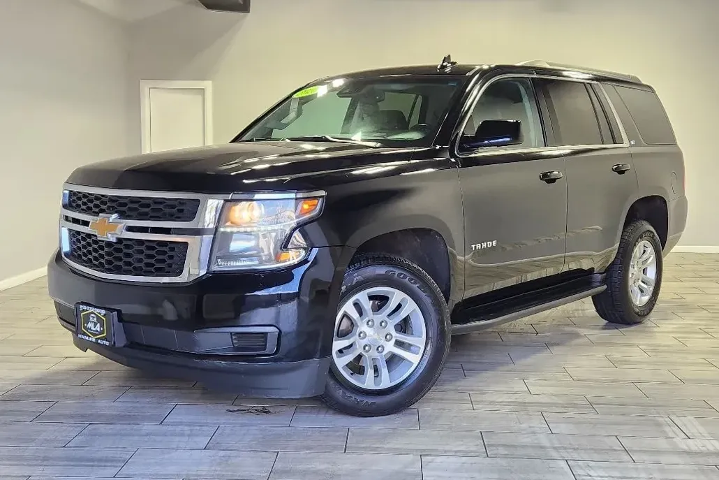 2020 Chevrolet Tahoe LT photo 1