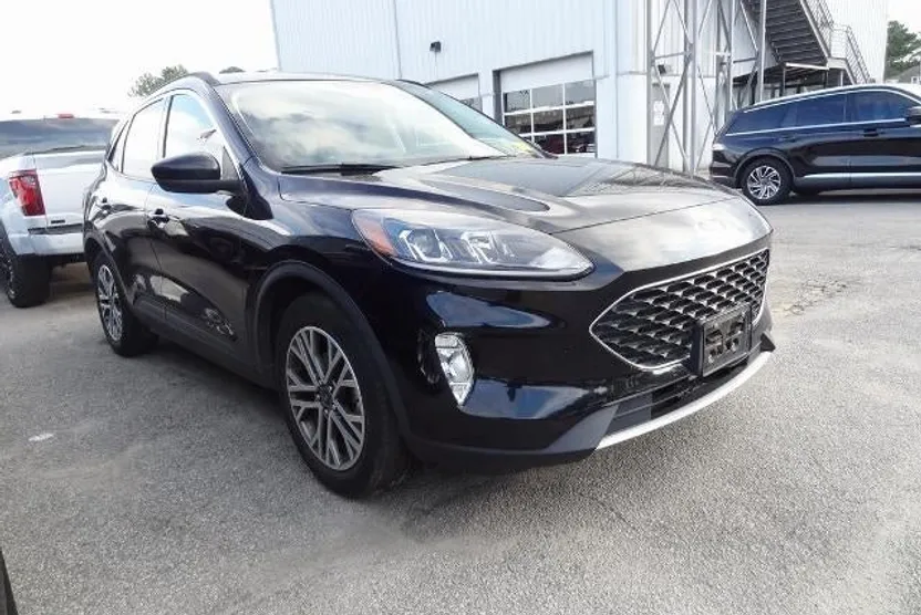 2021 Ford Escape SEL photo 1