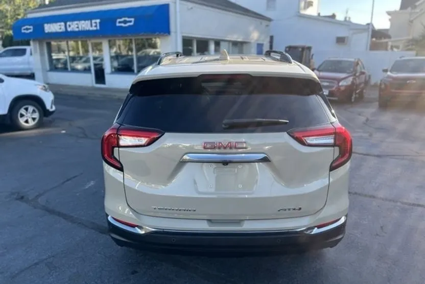 2022 Gmc Terrain AT4 photo 1