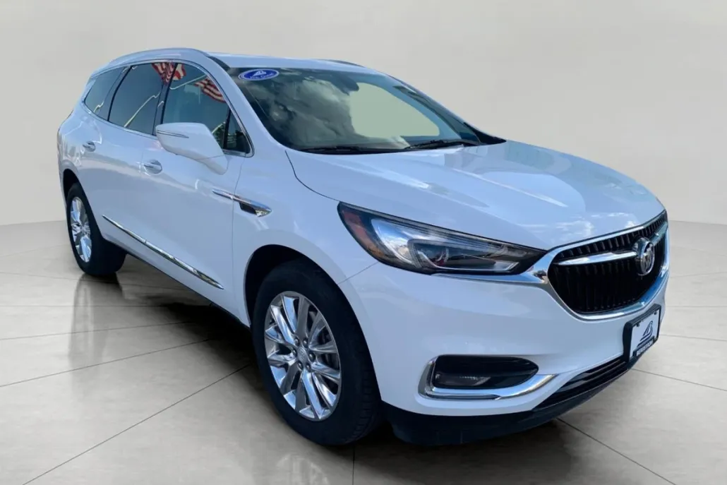 2018 Buick Enclave Essence photo 1