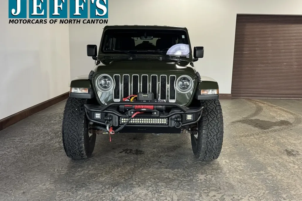 2021 Jeep Wrangler Unlimited Sahara photo 1