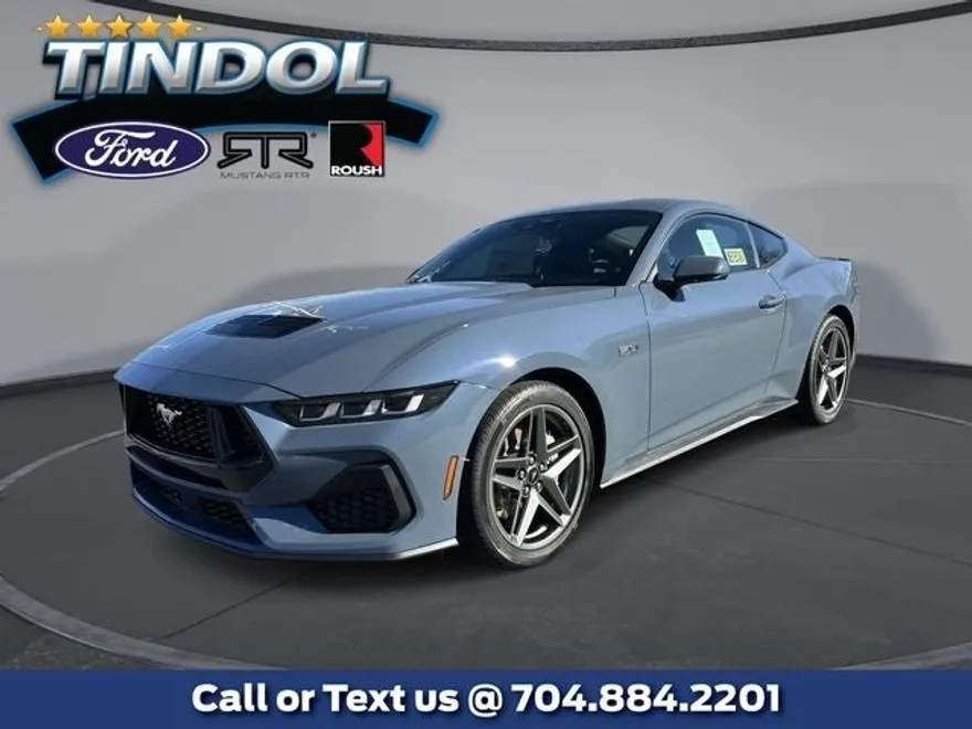 2025 Ford Mustang GT photo 1