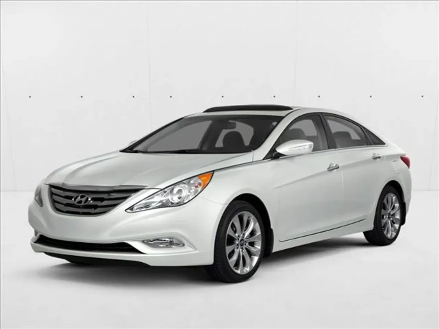 2013 Hyundai Sonata SE photo 1
