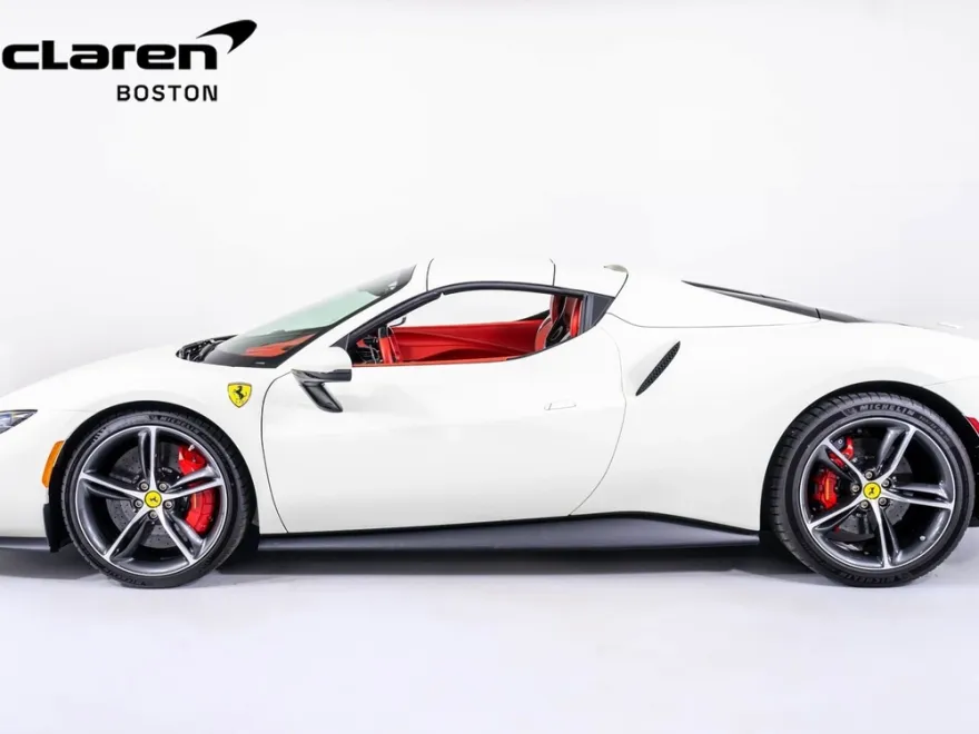 2024 Ferrari 296 GTS photo 2