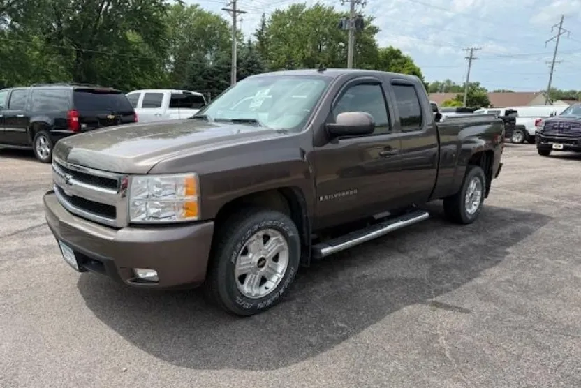 2008 Chevrolet Silverado 1500 LTZ photo 1