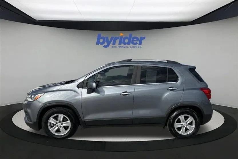 2019 Chevrolet Trax LT photo 1