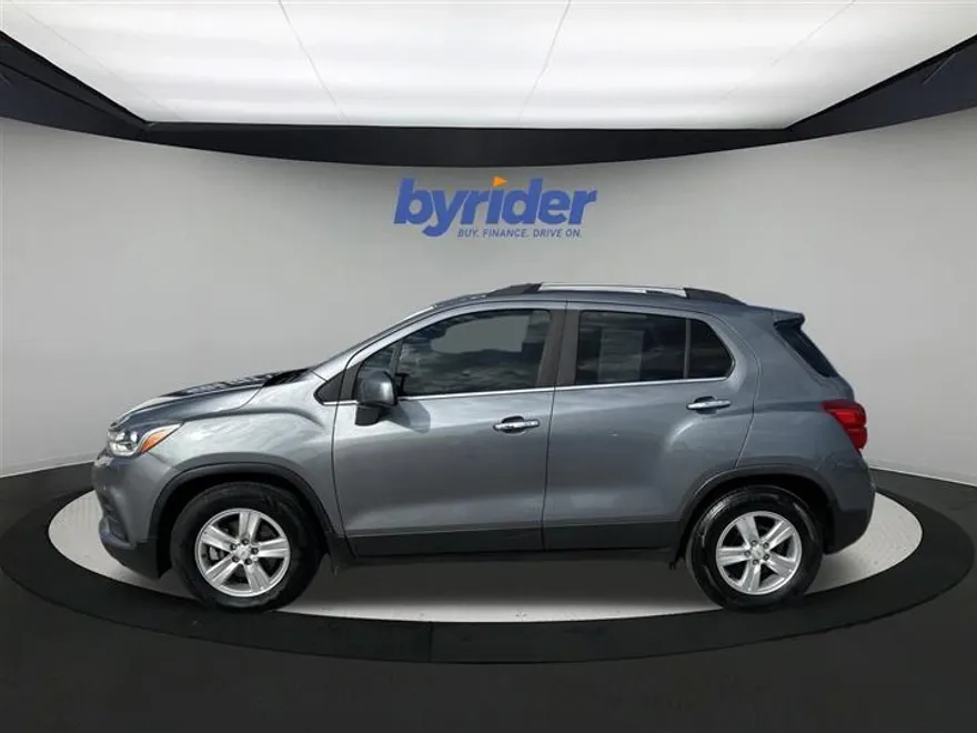 2019 Chevrolet Trax LT photo 1