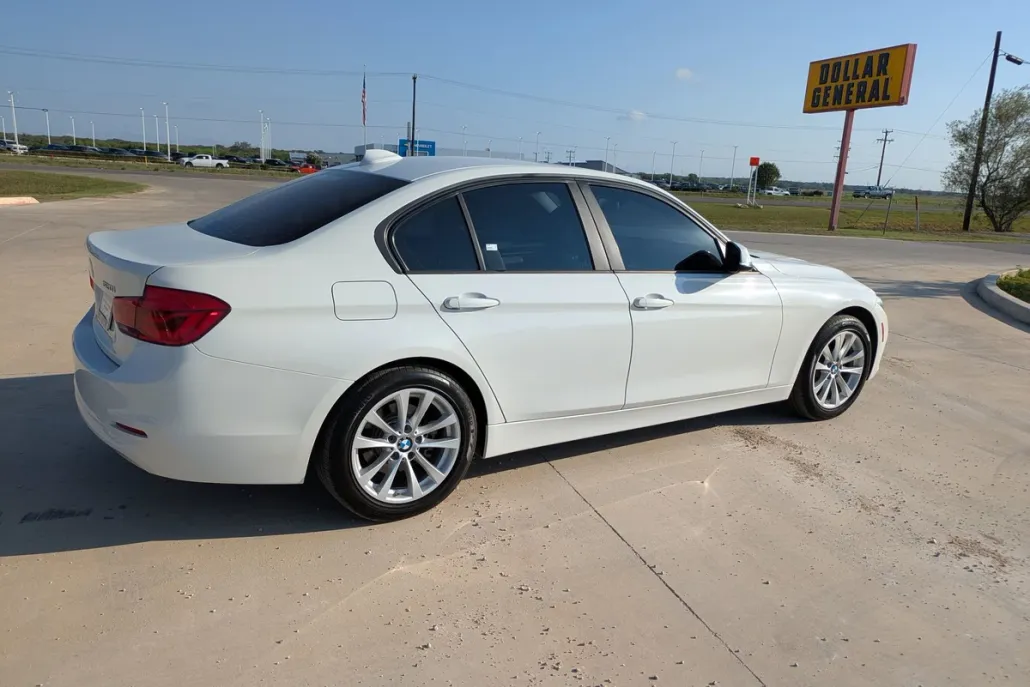 2018 Bmw 320i Sedan photo 1